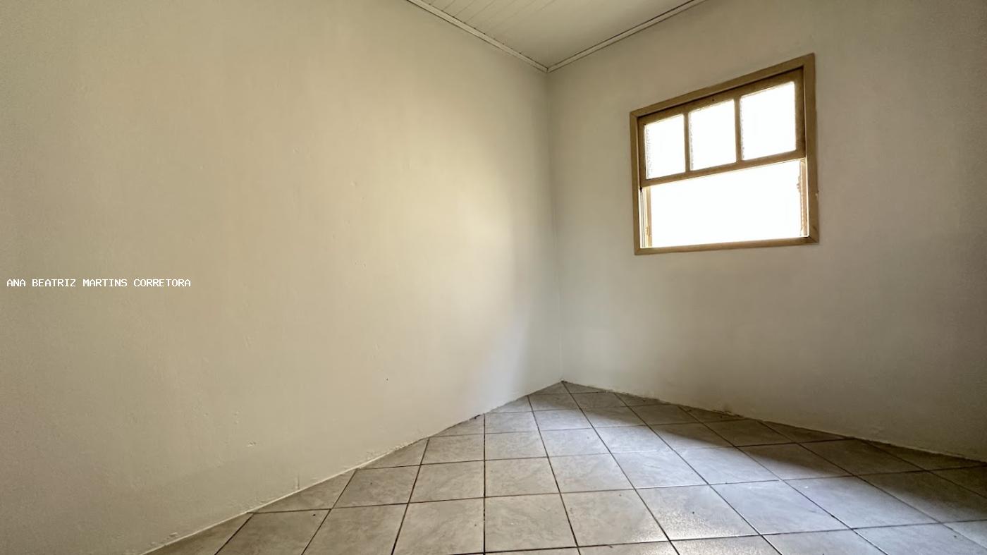 Casa à venda com 3 quartos, 92m² - Foto 16