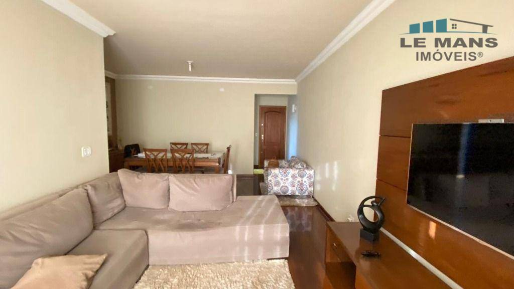 Apartamento à venda com 3 quartos, 123m² - Foto 4