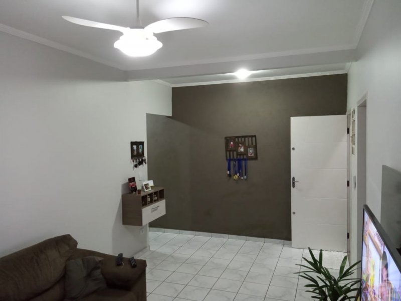 Casa à venda com 2 quartos, 2m² - Foto 25