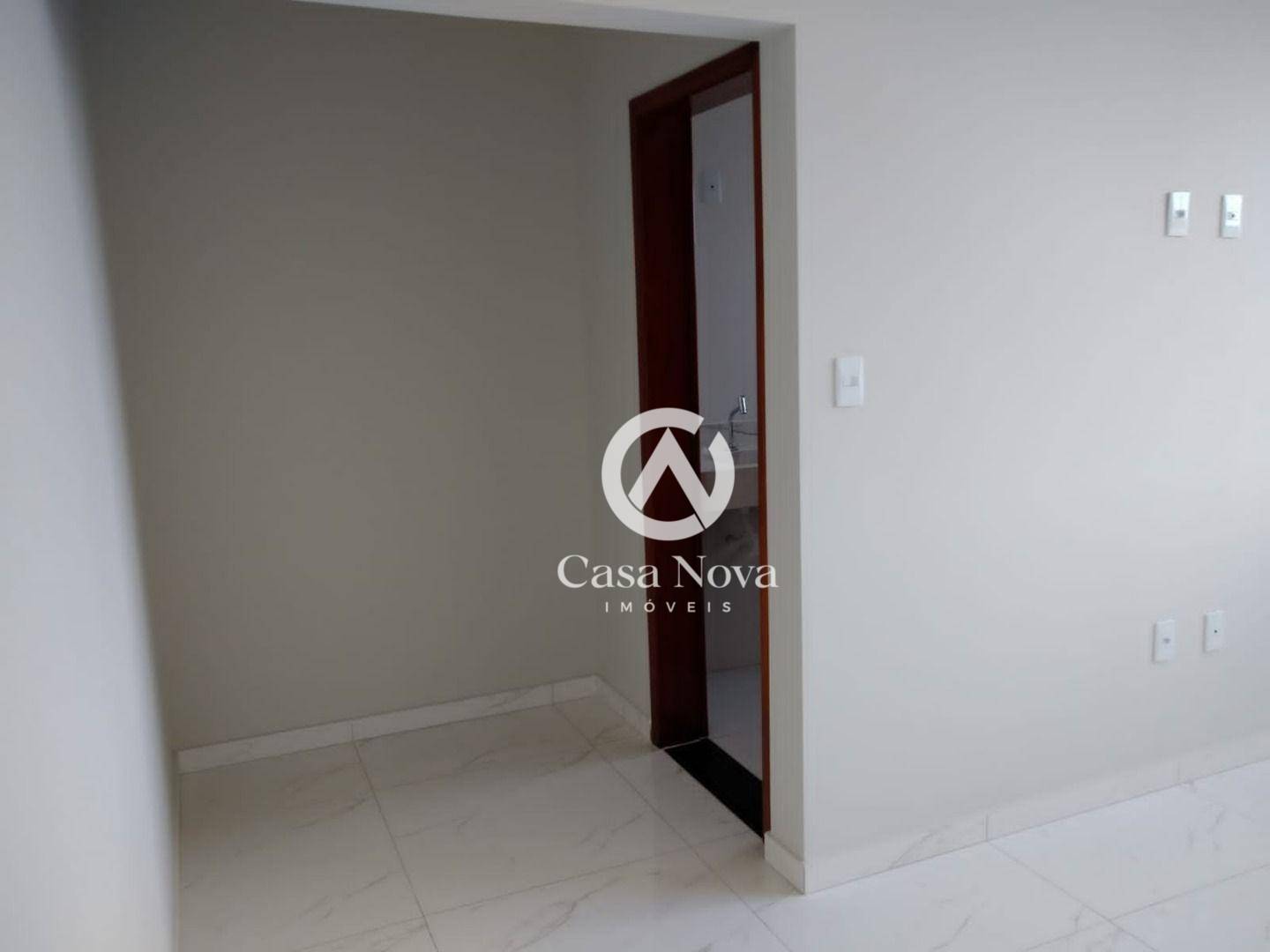 Casa à venda com 3 quartos, 130m² - Foto 12