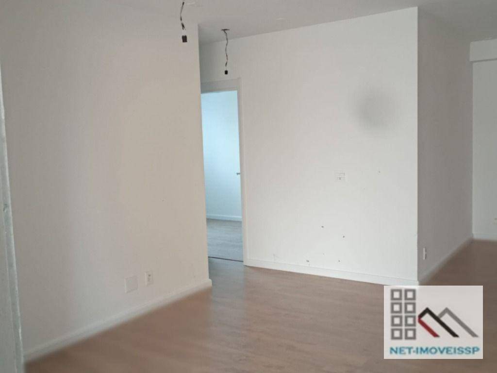 Apartamento à venda com 2 quartos, 69m² - Foto 4