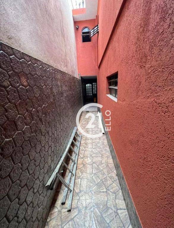 Sobrado à venda com 2 quartos, 200m² - Foto 7