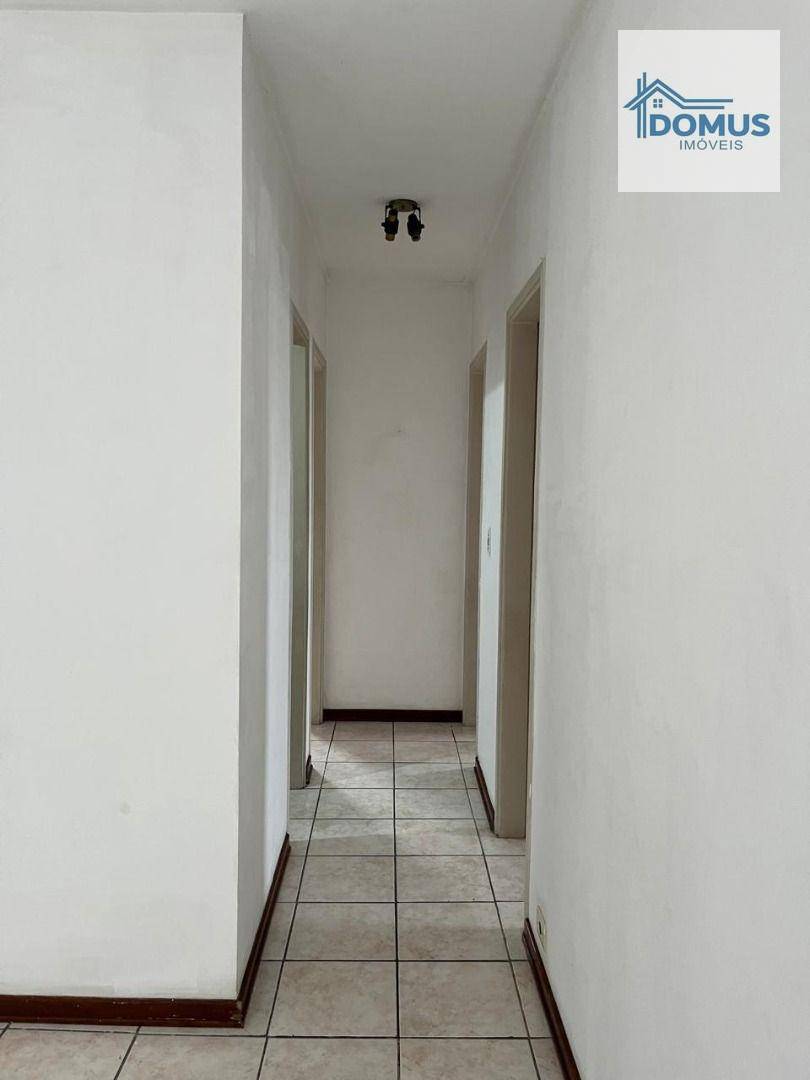 Apartamento para alugar com 3 quartos, 115m² - Foto 4