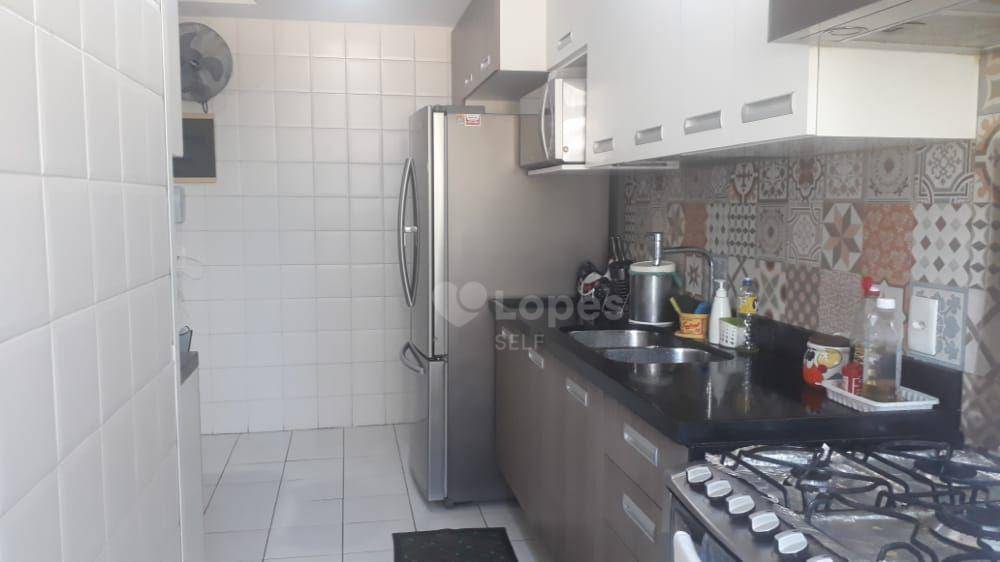 Apartamento à venda com 2 quartos, 74m² - Foto 5