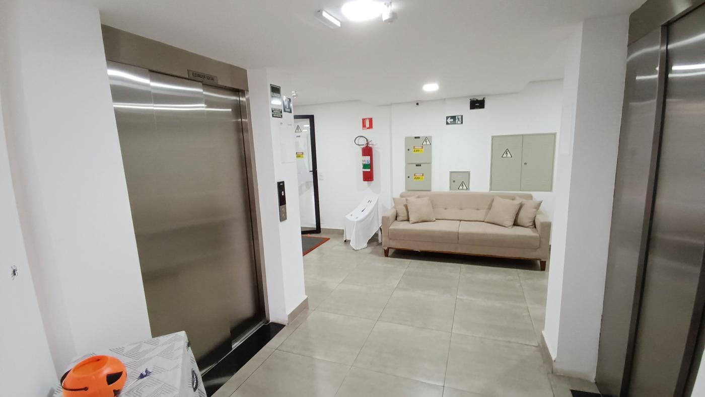 Apartamento à venda com 2 quartos, 40m² - Foto 18