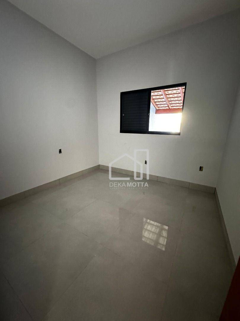 Casa à venda com 3 quartos, 120m² - Foto 4