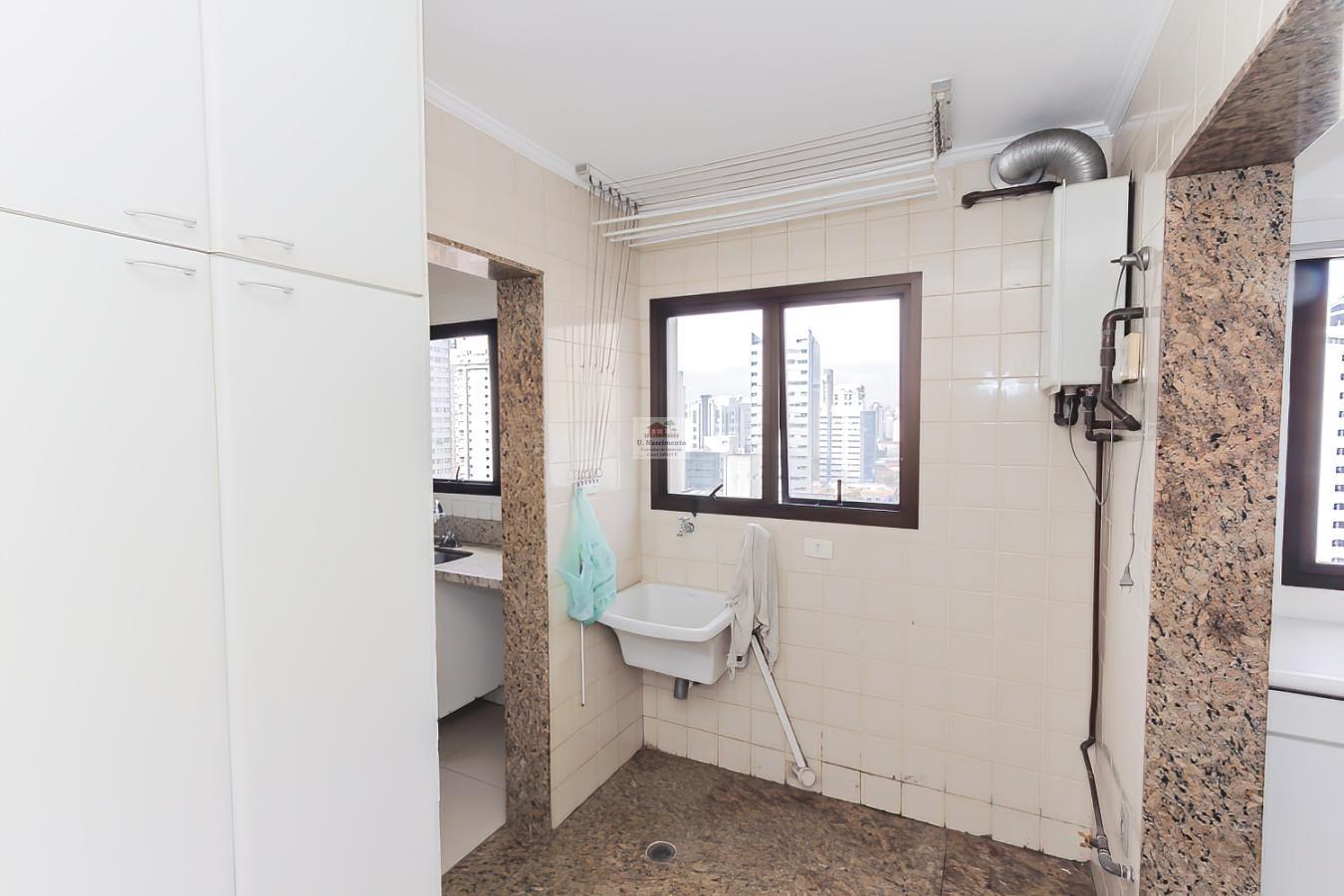 Apartamento para alugar com 4 quartos, 184m² - Foto 47