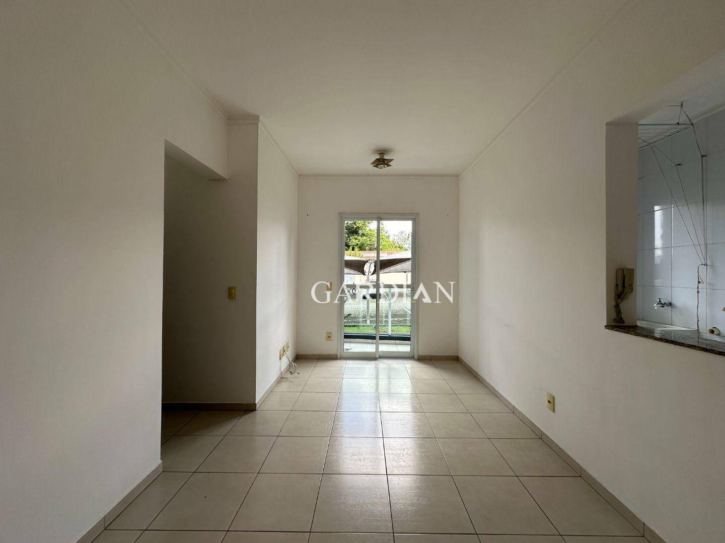 Apartamento à venda com 3 quartos, 68m² - Foto 2