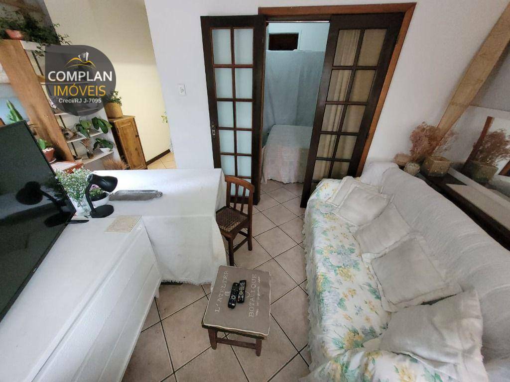 Apartamento à venda com 1 quarto, 61m² - Foto 7