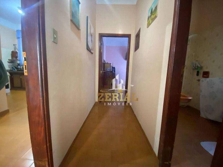 Casa à venda com 3 quartos, 258m² - Foto 10