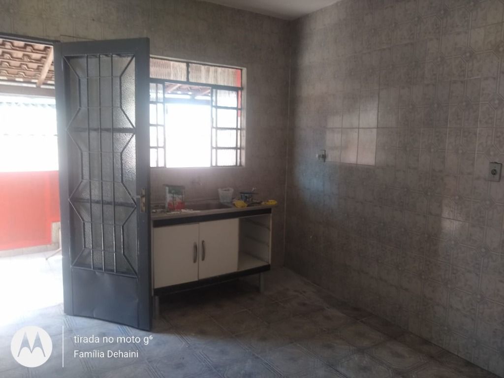 Sobrado à venda com 3 quartos, 150m² - Foto 2