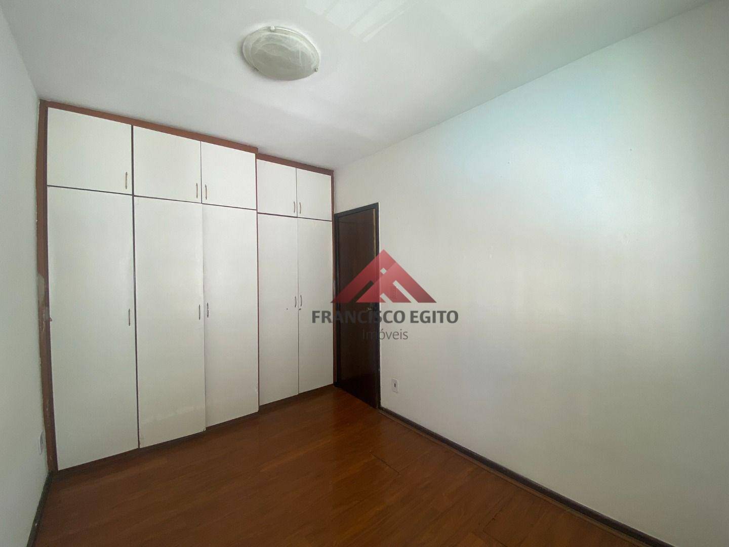 Apartamento à venda com 2 quartos, 60m² - Foto 5