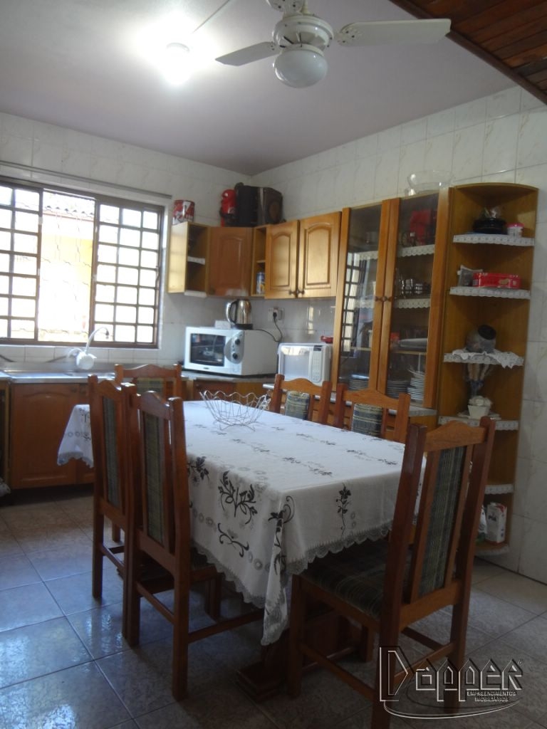 Casa à venda com 4 quartos, 157m² - Foto 6