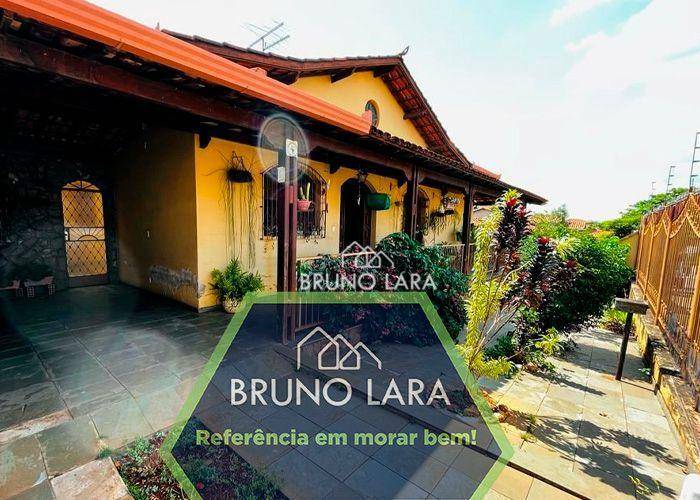 Casa à venda e aluguel com 4 quartos, 400m² - Foto 1