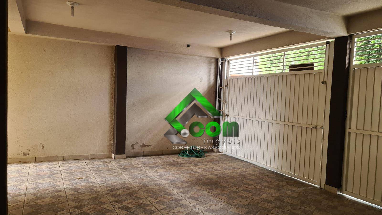 Casa à venda com 4 quartos, 200m² - Foto 22