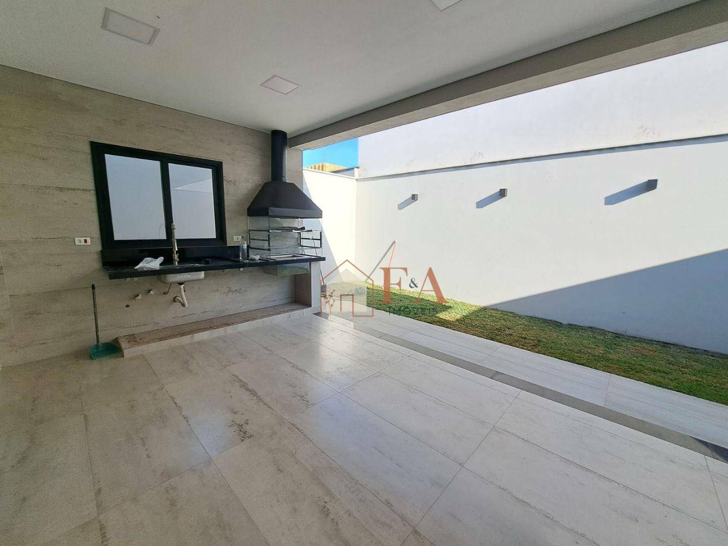 Casa de Condomínio à venda com 3 quartos, 195m² - Foto 1