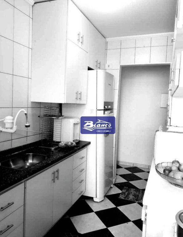 Apartamento à venda e aluguel com 2 quartos, 57m² - Foto 8