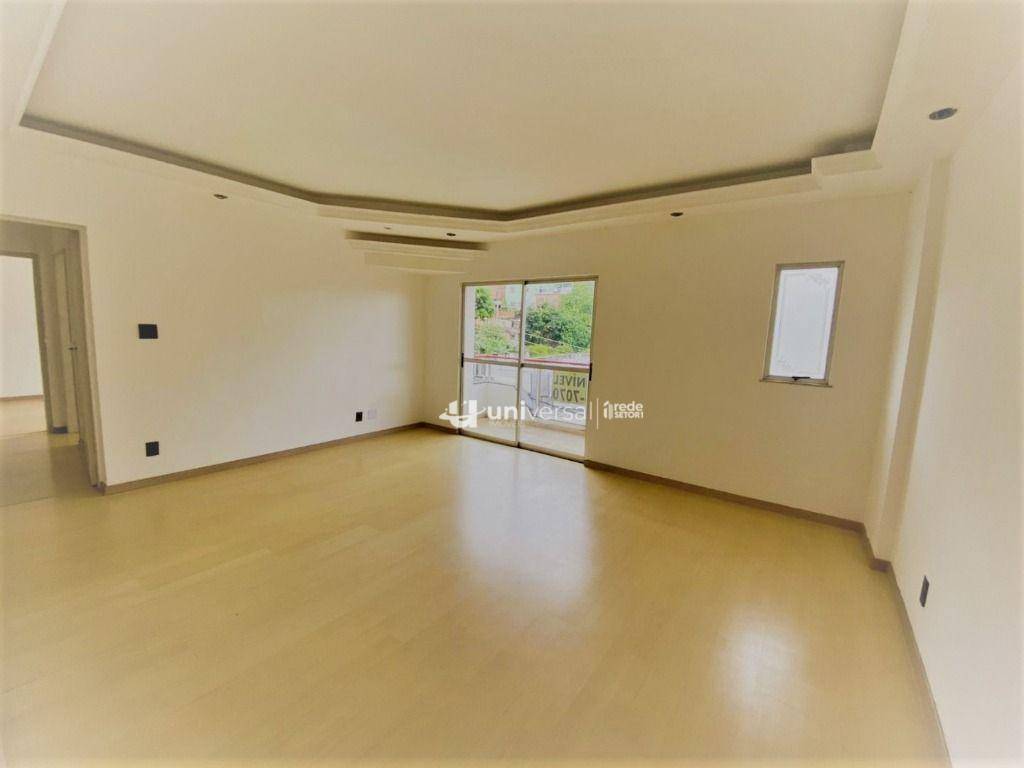 Apartamento à venda com 3 quartos, 120m² - Foto 1