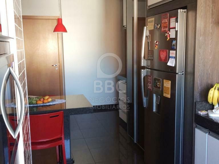 Apartamento à venda com 4 quartos, 177m² - Foto 9