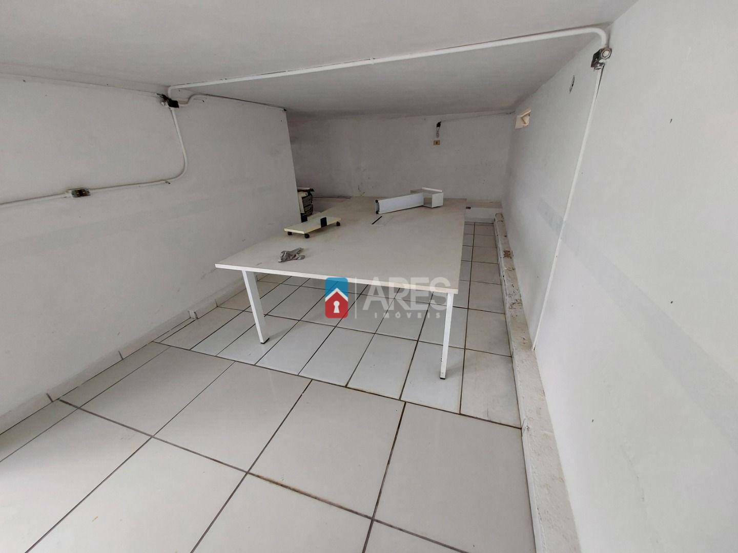 Casa para alugar com 2 quartos, 154m² - Foto 15