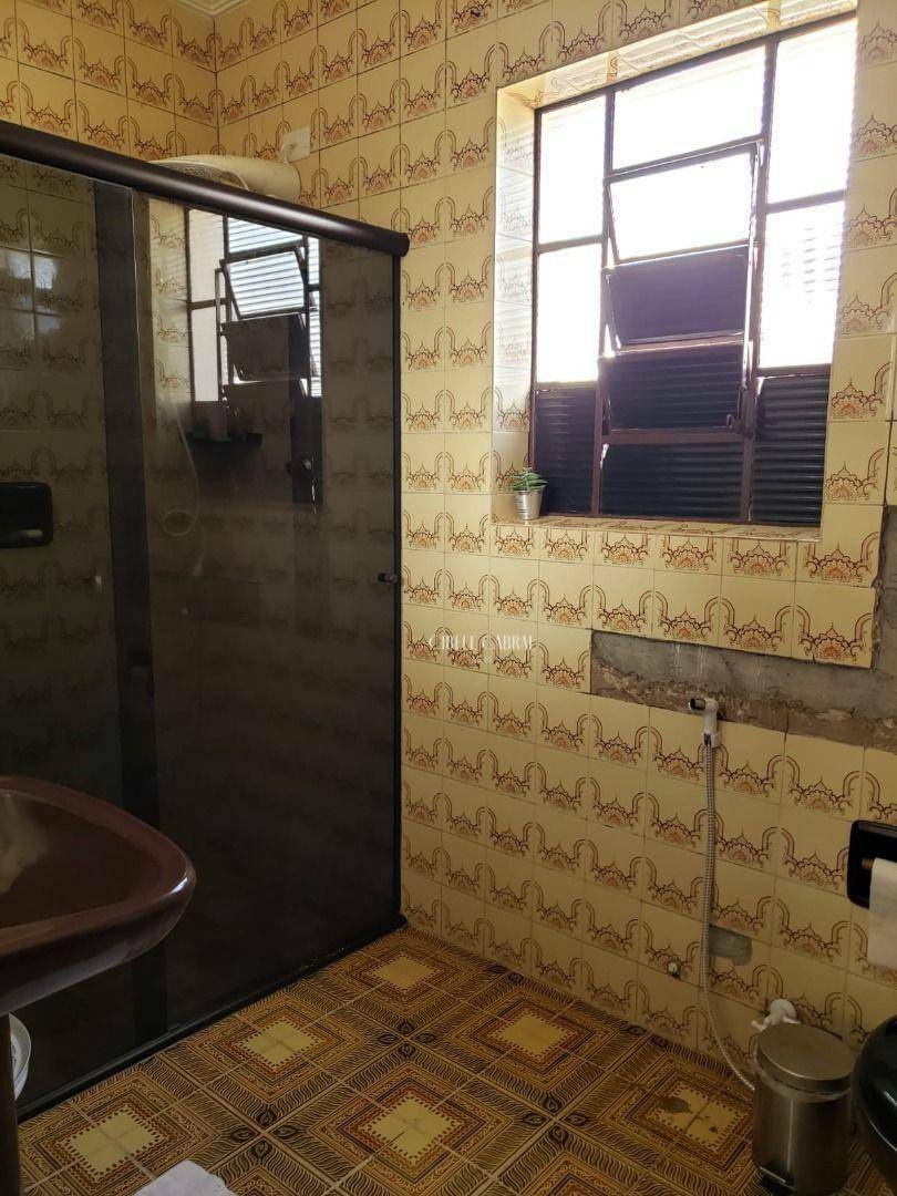 Casa à venda com 5 quartos, 167m² - Foto 14