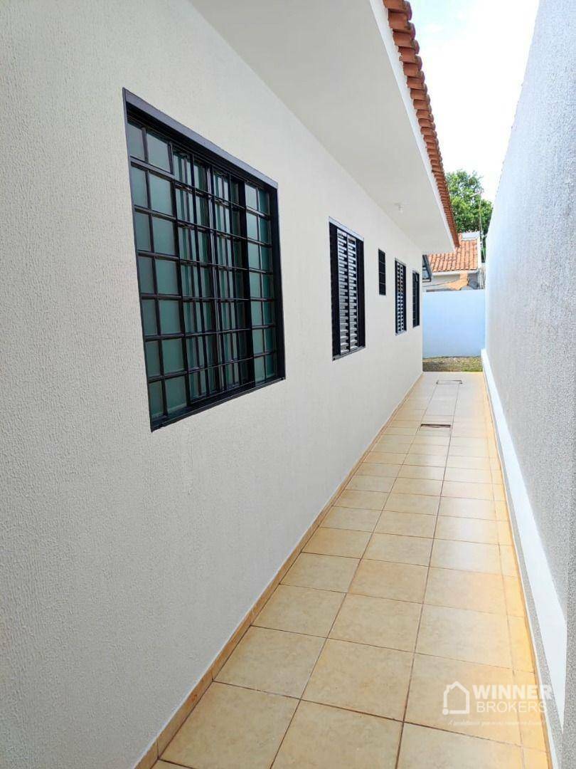 Casa à venda com 3 quartos, 81m² - Foto 17