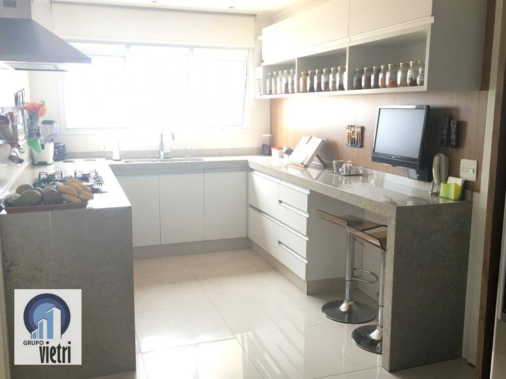 Apartamento à venda com 3 quartos, 213m² - Foto 23