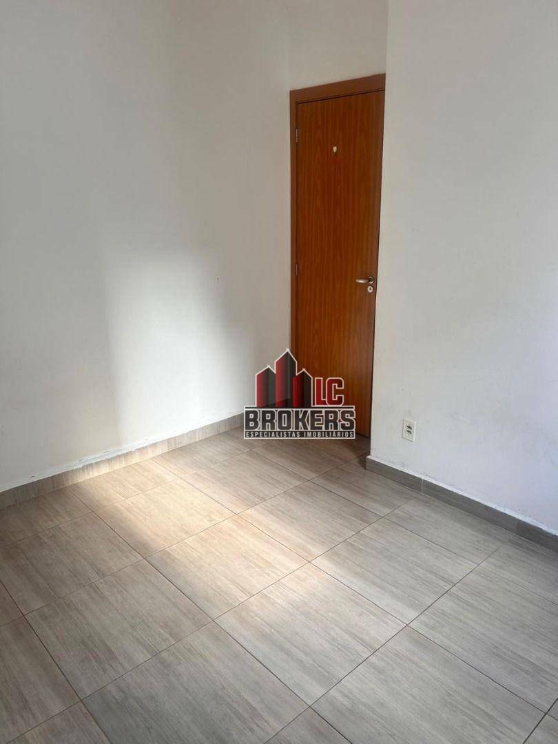 Apartamento para alugar com 2 quartos, 49m² - Foto 2