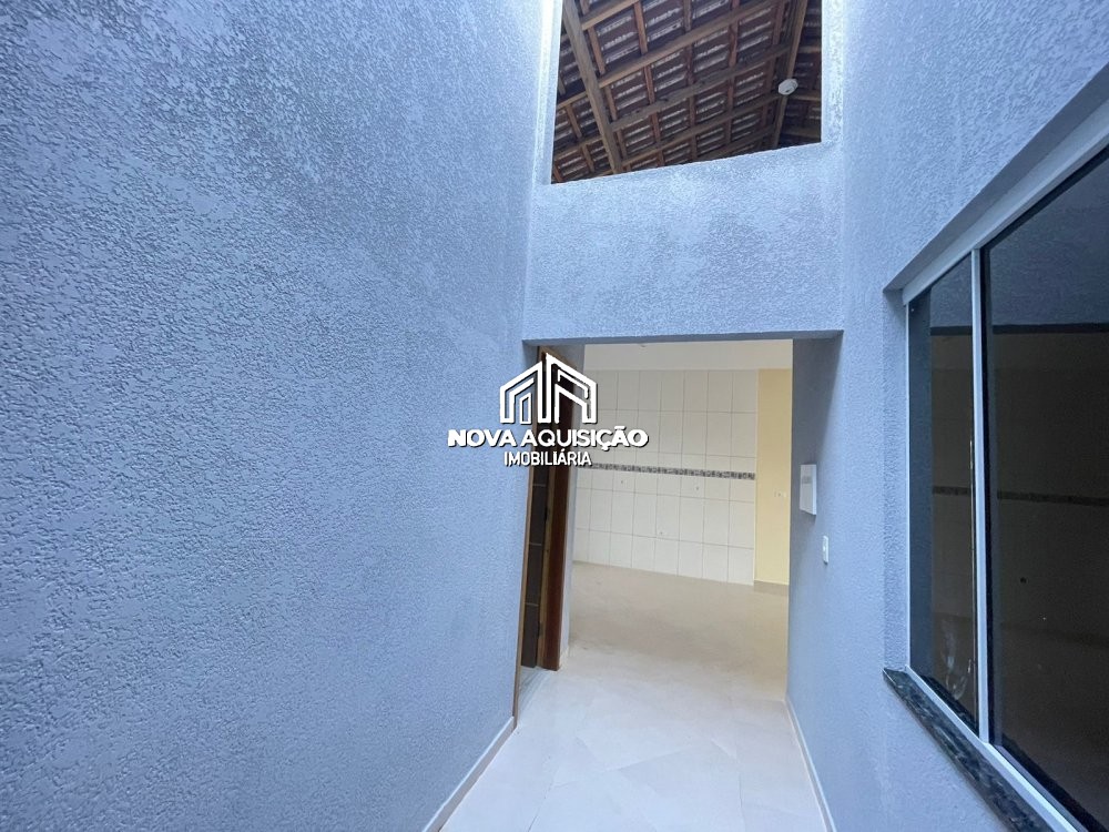 Casa à venda com 3 quartos, 82m² - Foto 17