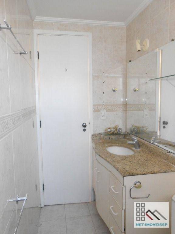 Apartamento para alugar com 4 quartos, 130m² - Foto 17