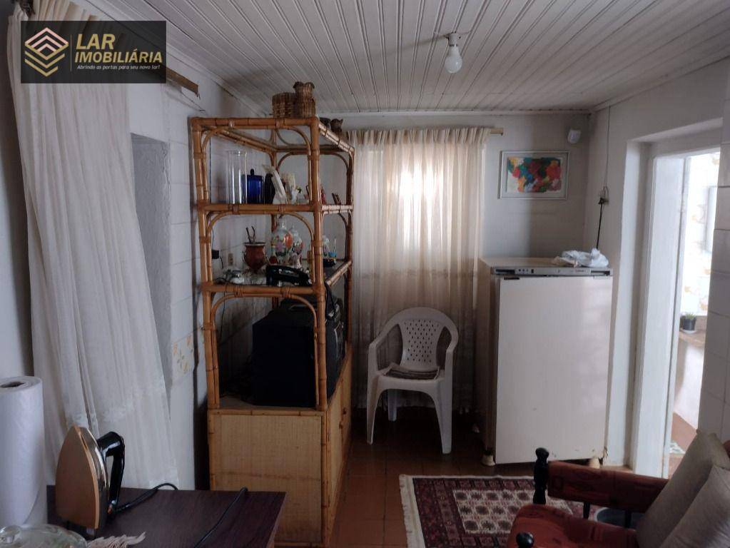 Casa à venda com 2 quartos, 101m² - Foto 12