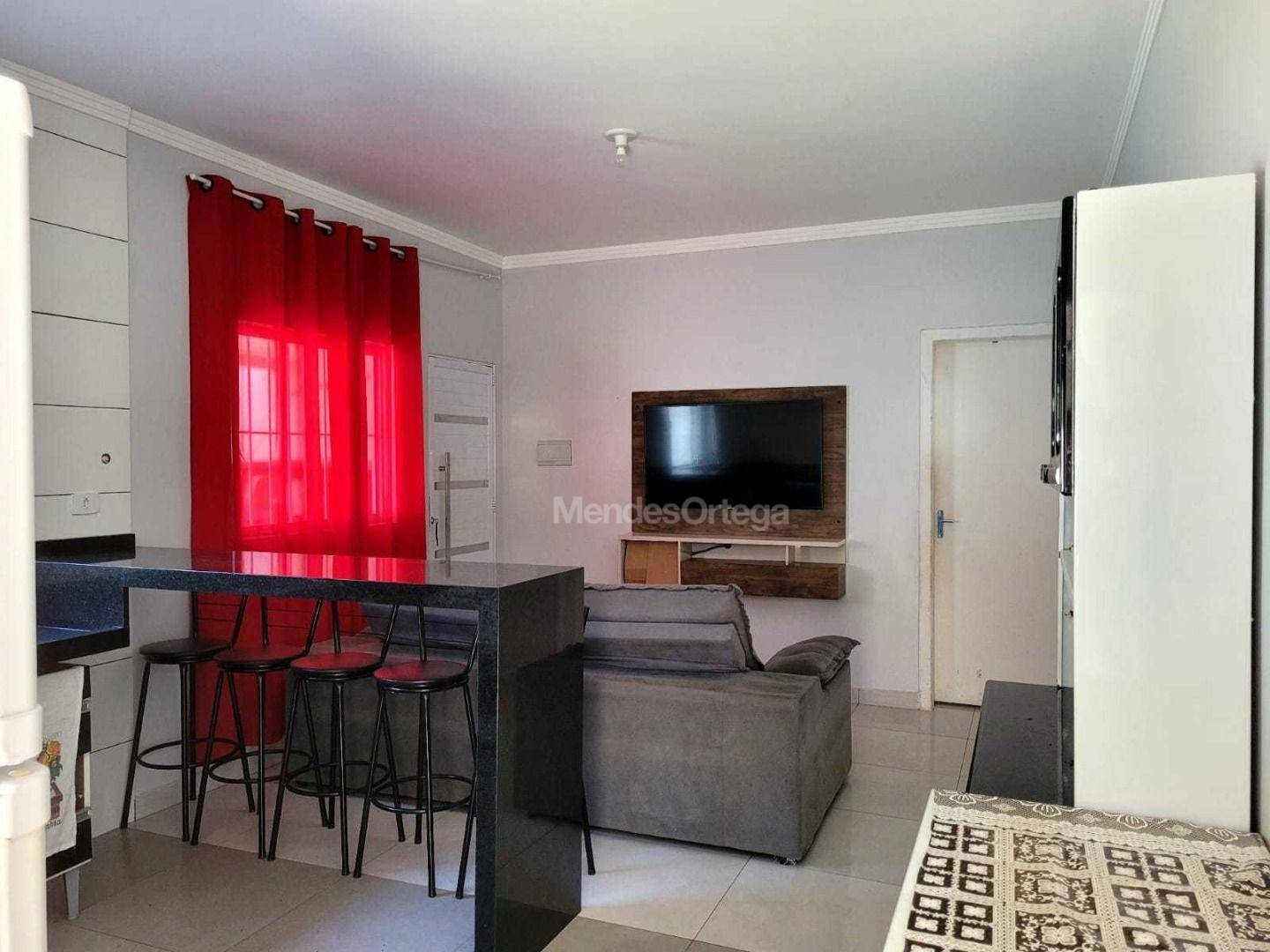 Casa à venda com 3 quartos, 72m² - Foto 2