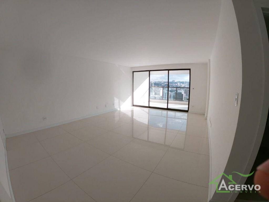 Apartamento à venda com 3 quartos, 160m² - Foto 11