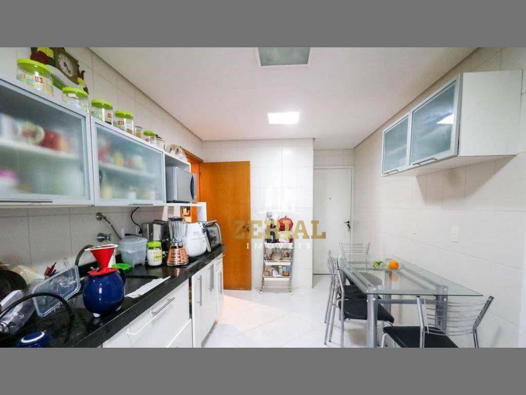 Apartamento à venda com 3 quartos, 141m² - Foto 11