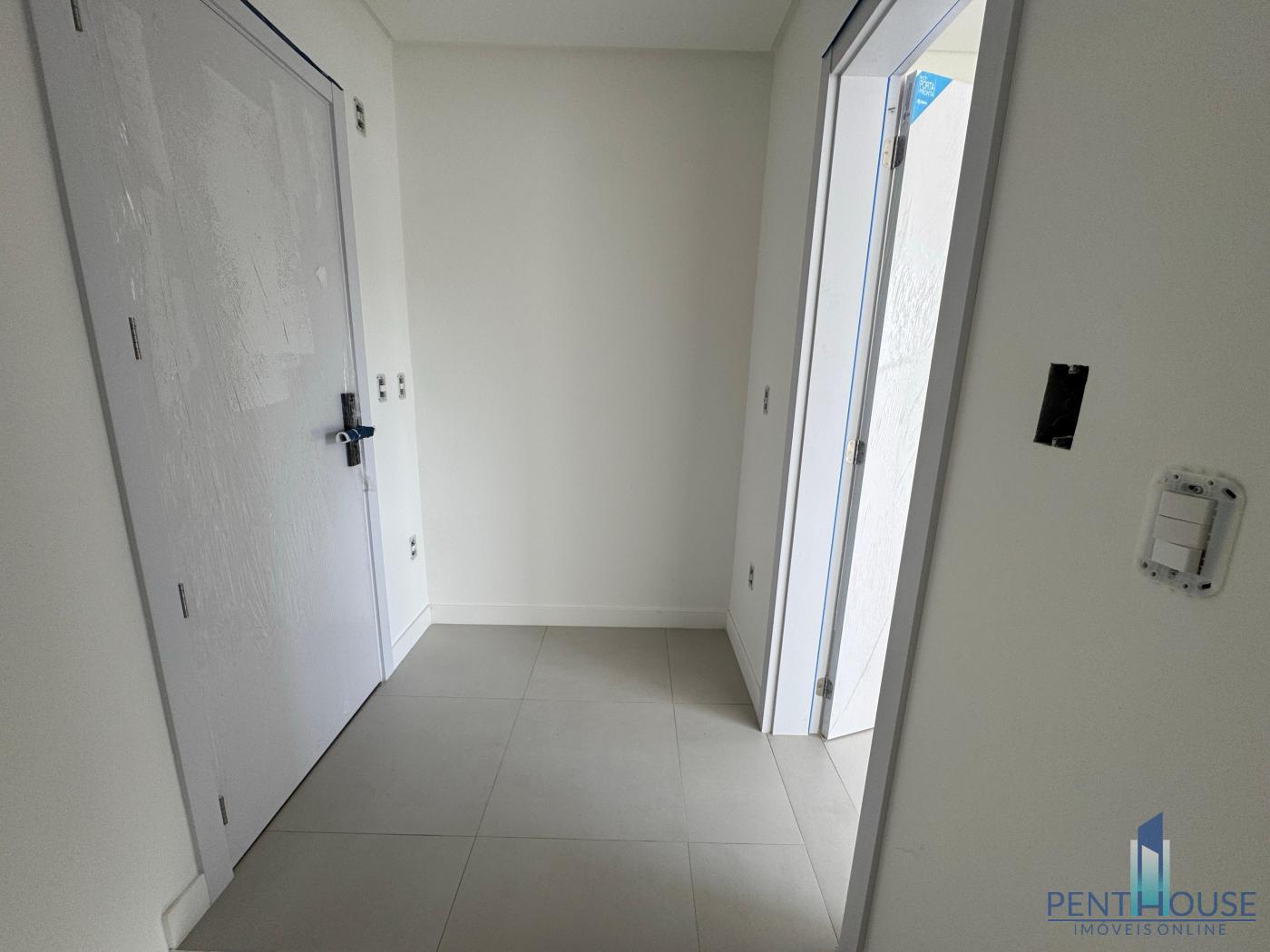 Apartamento à venda com 1 quarto, 50m² - Foto 8