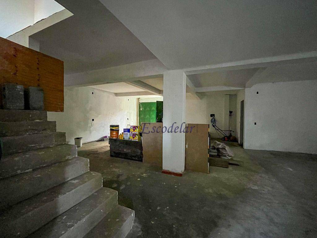 Sobrado à venda com 4 quartos, 380m² - Foto 44