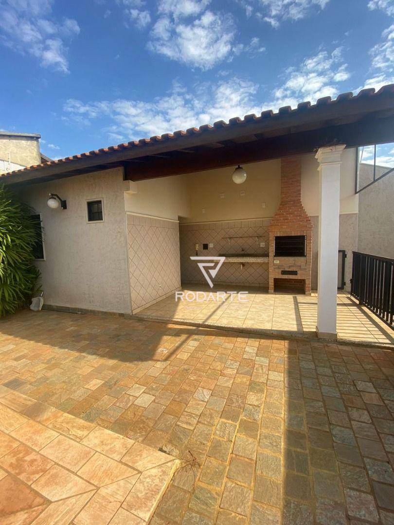 Casa à venda com 3 quartos, 244m² - Foto 5