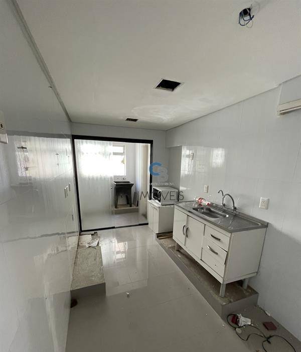 Apartamento à venda com 3 quartos, 92m² - Foto 12