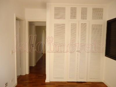 Apartamento para alugar com 3 quartos, 187m² - Foto 10