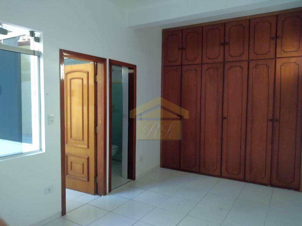 Sobrado à venda com 3 quartos, 202m² - Foto 11