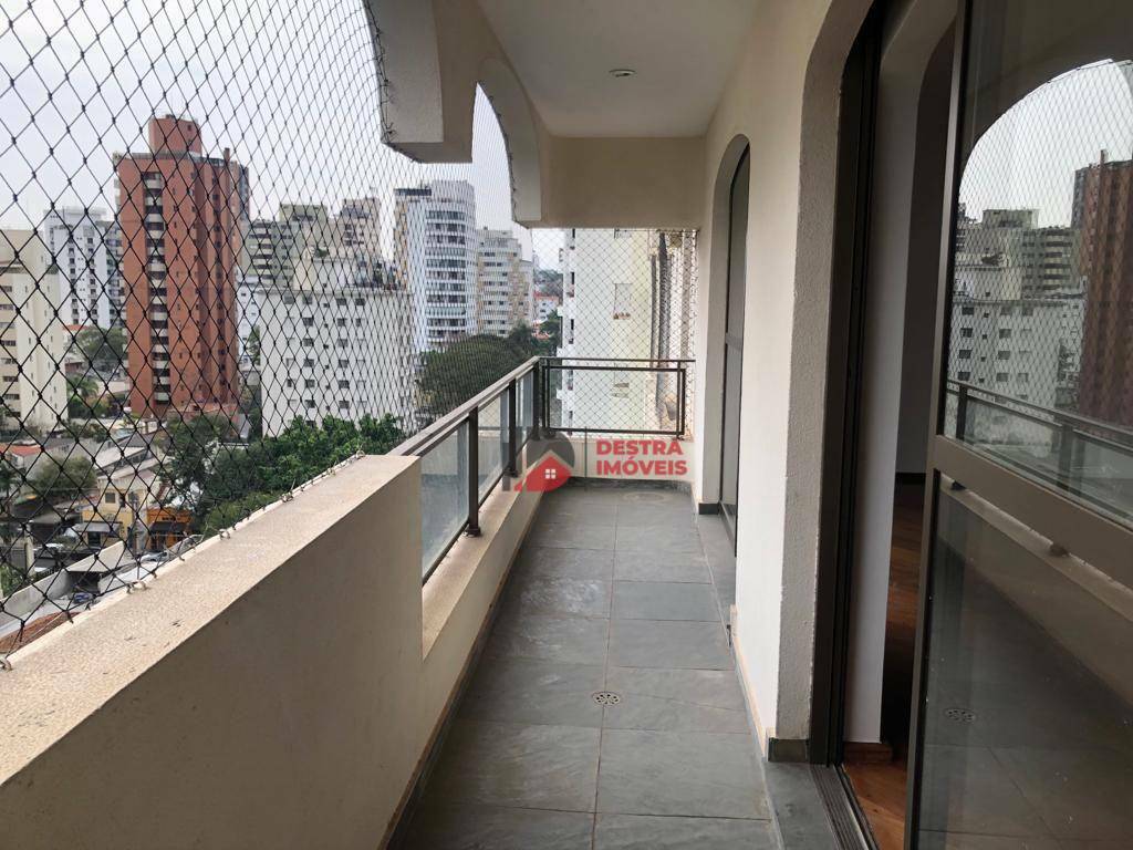 Apartamento à venda com 3 quartos, 141m² - Foto 5