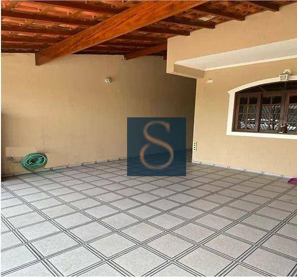 Sobrado à venda com 3 quartos, 81m² - Foto 2