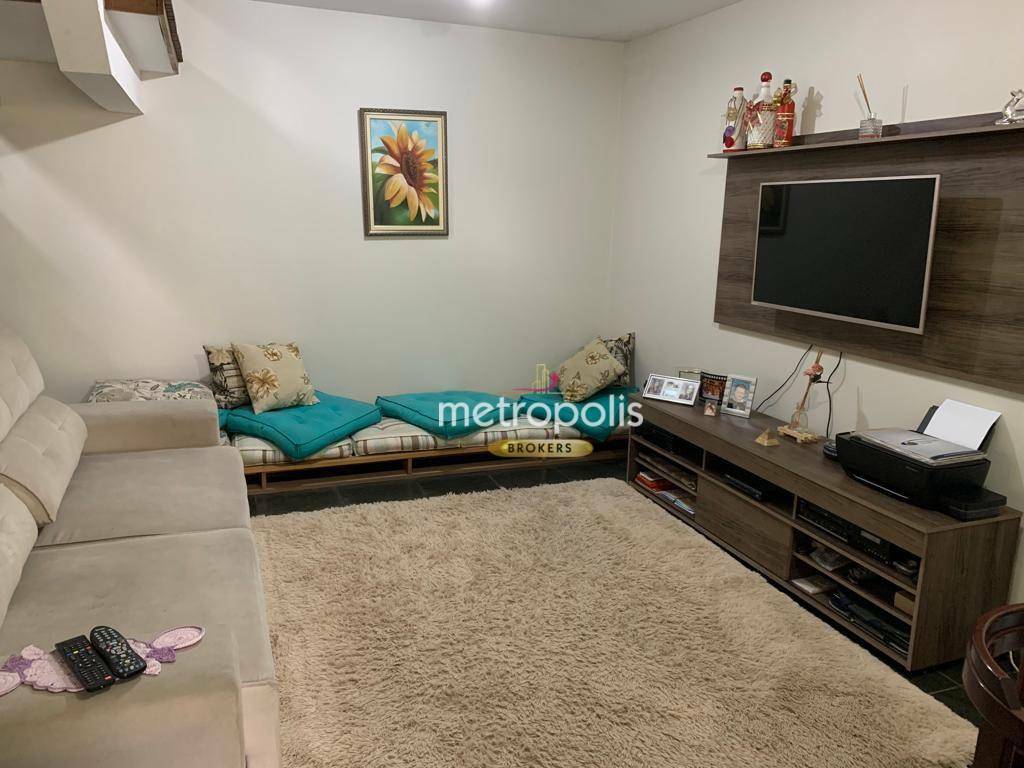 Sobrado à venda com 3 quartos, 307m² - Foto 1