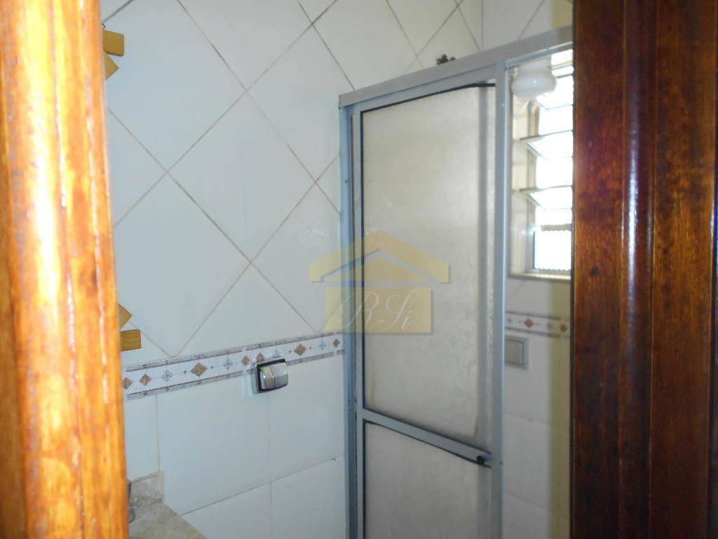 Casa à venda com 2 quartos, 130m² - Foto 9