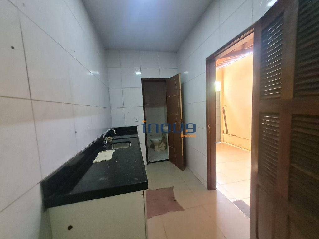 Casa à venda com 3 quartos, 220m² - Foto 12