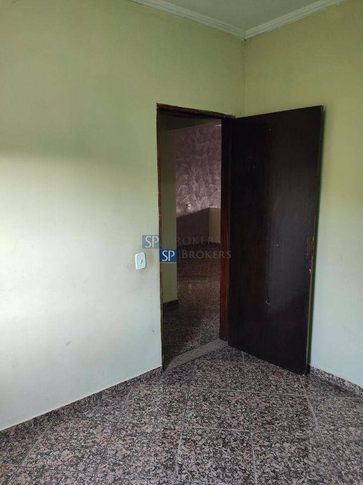 Casa à venda com 4 quartos, 240m² - Foto 16