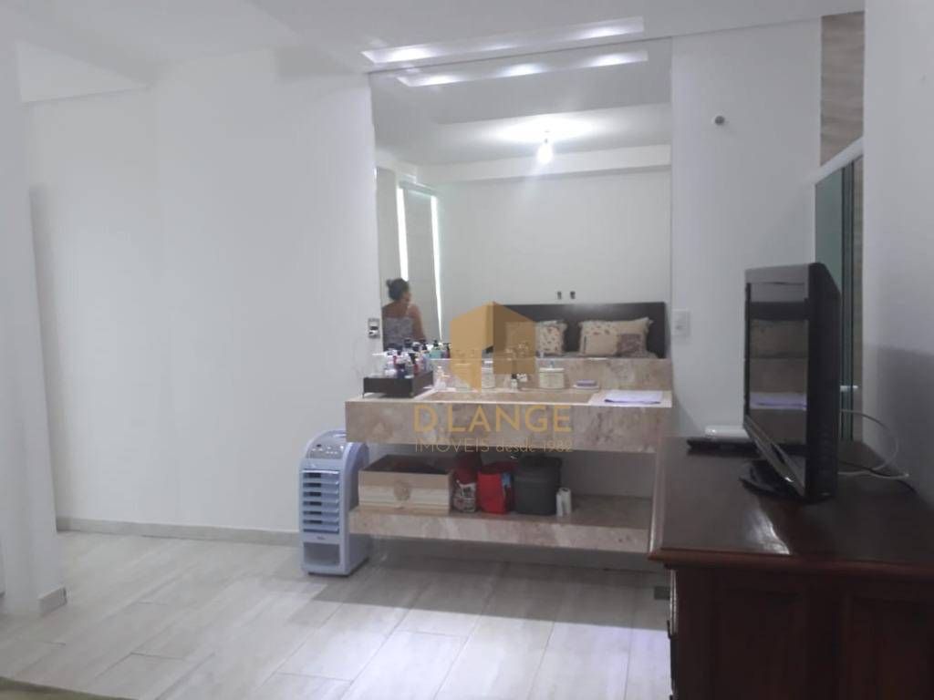 Casa à venda com 4 quartos, 250m² - Foto 13