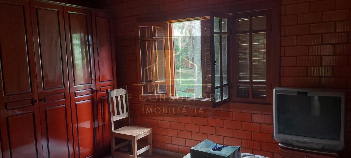 Chácara à venda com 4 quartos, 250m² - Foto 10