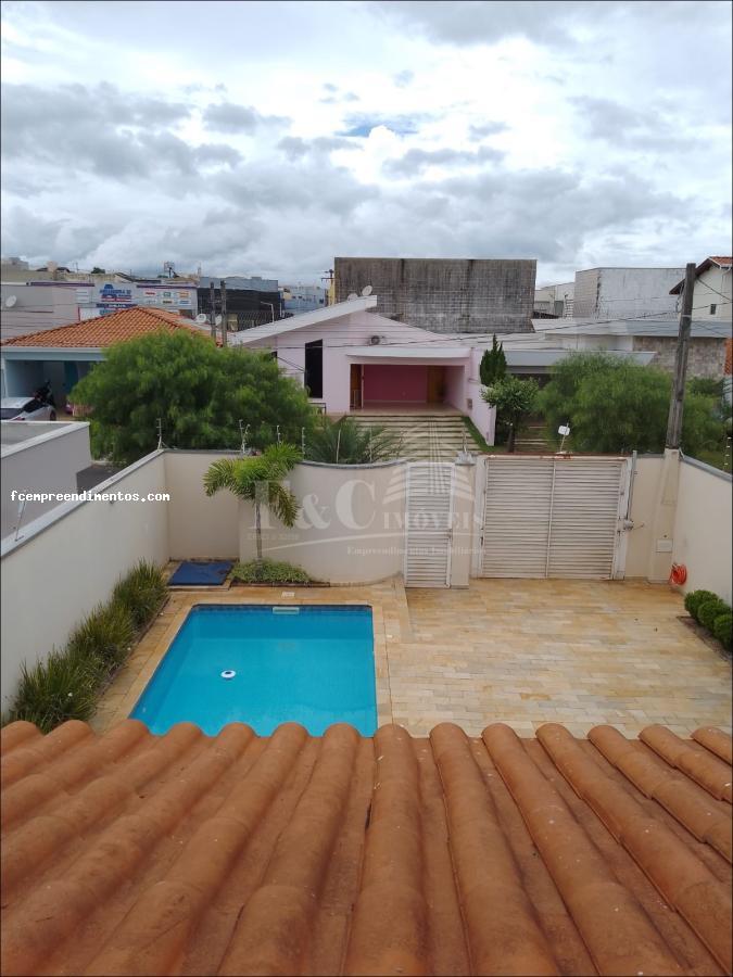 Casa de Condomínio à venda com 3 quartos, 250m² - Foto 10