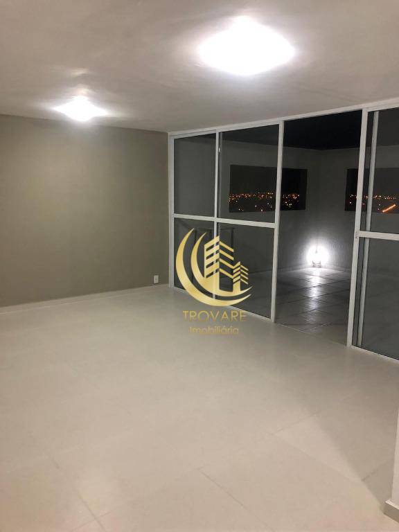 Apartamento à venda com 3 quartos, 176m² - Foto 1